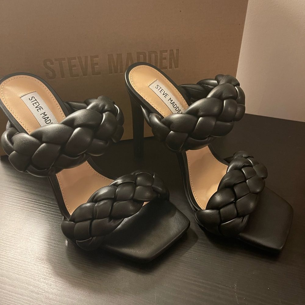 NWT Steve Madden Kenley Heel
